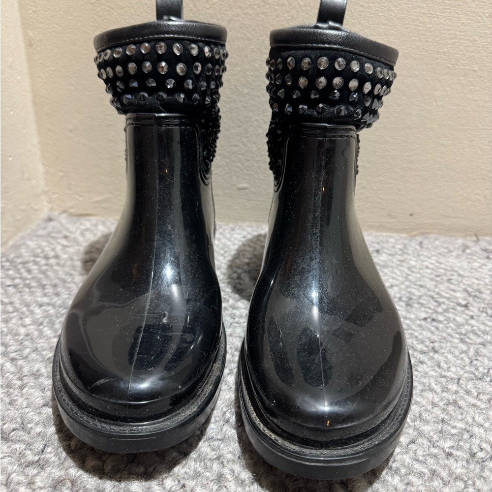Micheal Korse pretty rain boots